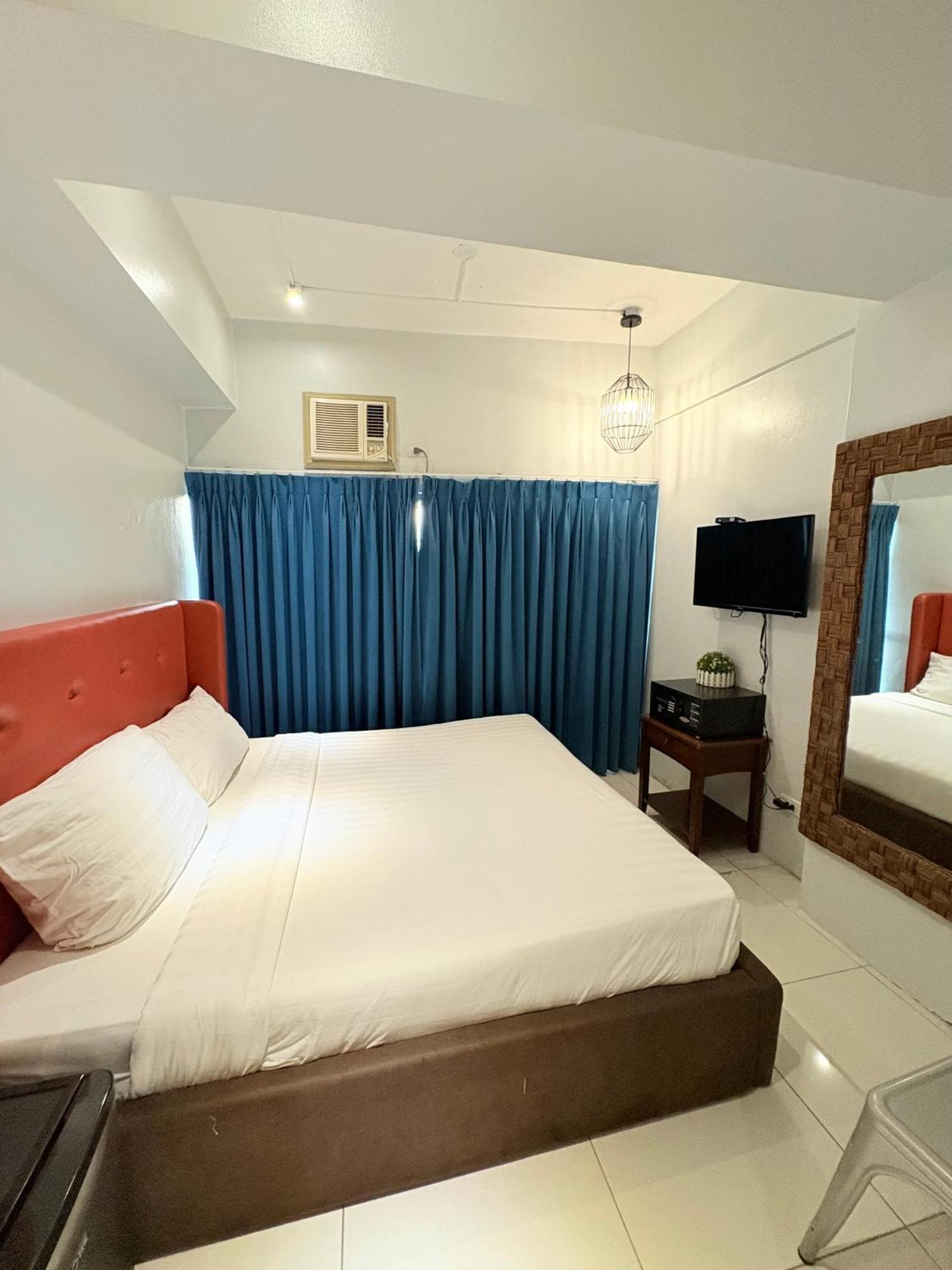 Pacific Park Hotel Quezon City Exteriér fotografie