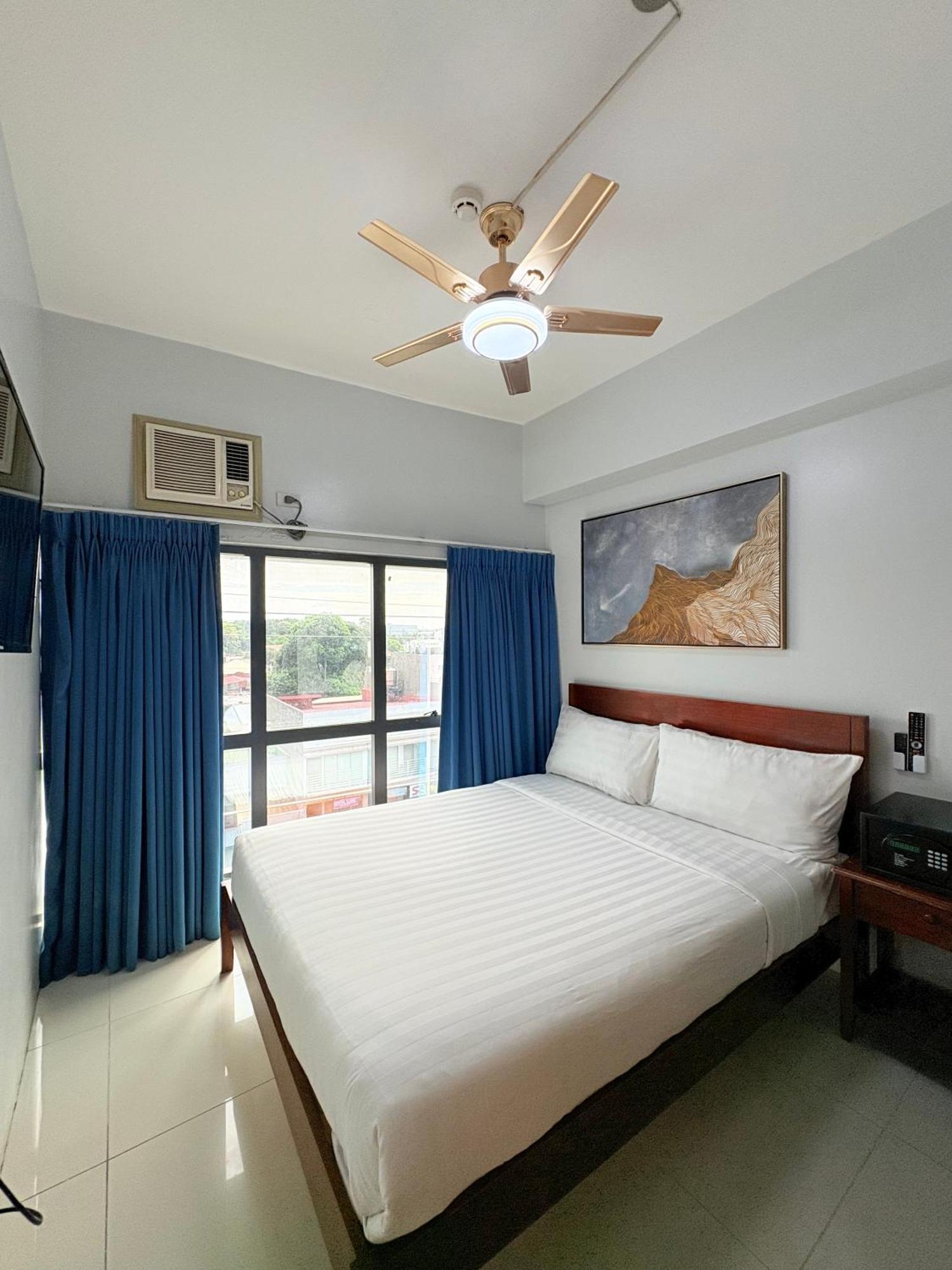 Pacific Park Hotel Quezon City Exteriér fotografie
