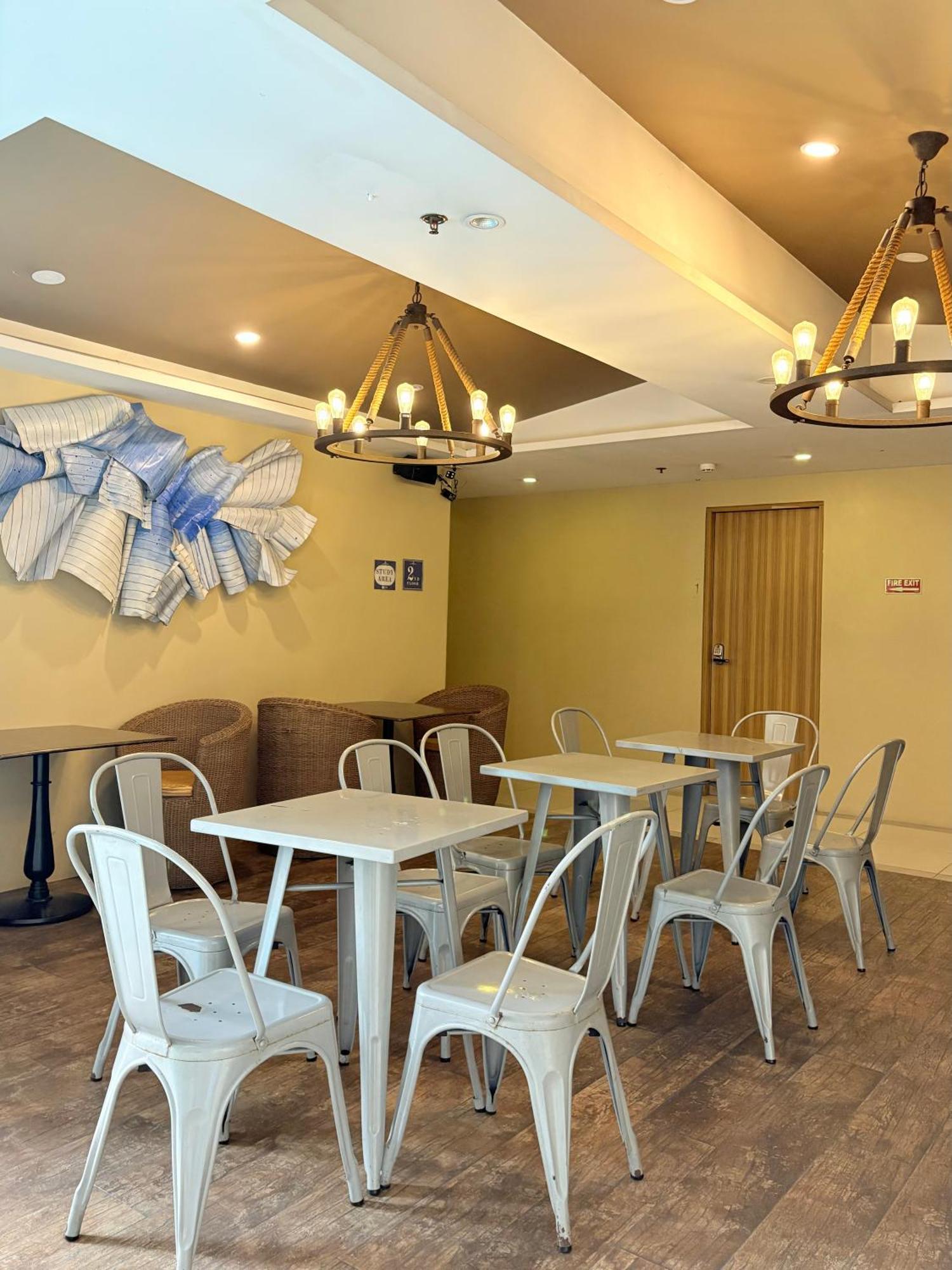 Pacific Park Hotel Quezon City Exteriér fotografie